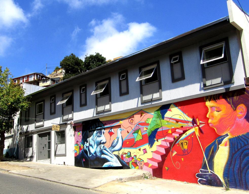 Hostal Casa De Barrio 瓦尔帕莱索 外观 照片